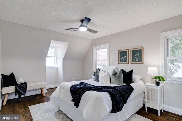 605 WALNUT AVE, Baltimore, MD 21229