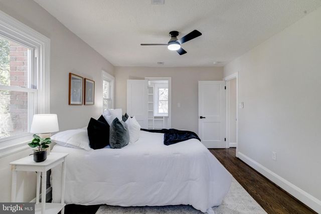 605 WALNUT AVE, Baltimore, MD 21229