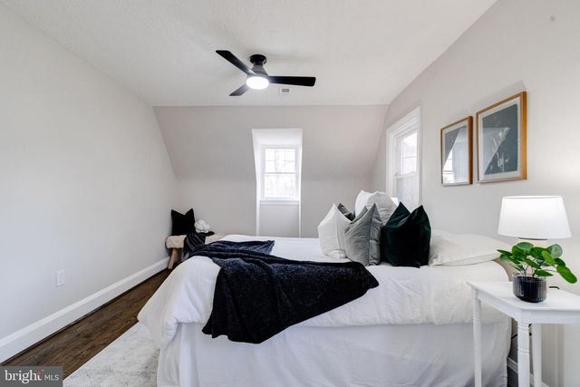 605 WALNUT AVE, Baltimore, MD 21229