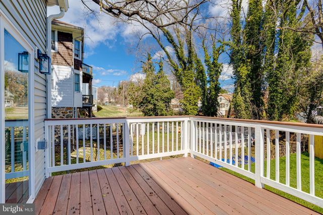 605 WALNUT AVE, Baltimore, MD 21229