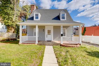 605 WALNUT AVE, Baltimore, MD 21229