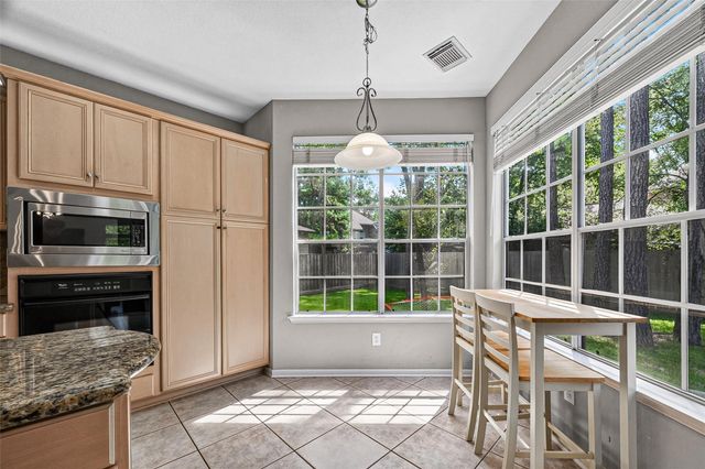 150 Wisteria Walk Circle, The Woodlands, TX 77381