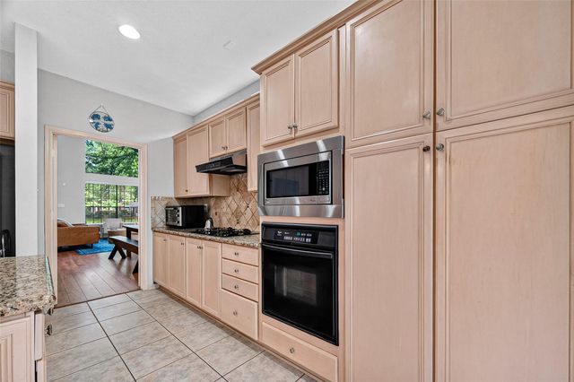 150 Wisteria Walk Circle, The Woodlands, TX 77381