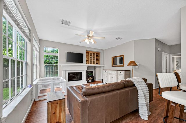 150 Wisteria Walk Circle, The Woodlands, TX 77381
