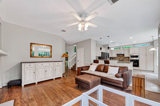 150 Wisteria Walk Circle, The Woodlands, TX 77381