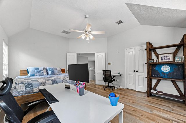 150 Wisteria Walk Circle, The Woodlands, TX 77381
