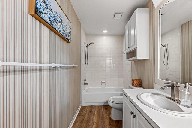 150 Wisteria Walk Circle, The Woodlands, TX 77381