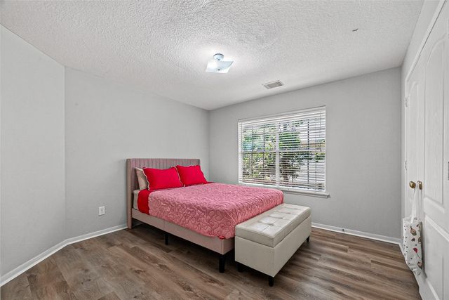 150 Wisteria Walk Circle, The Woodlands, TX 77381