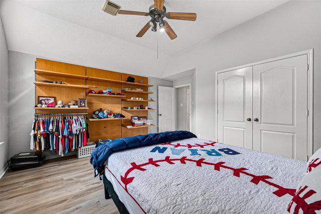 150 Wisteria Walk Circle, The Woodlands, TX 77381