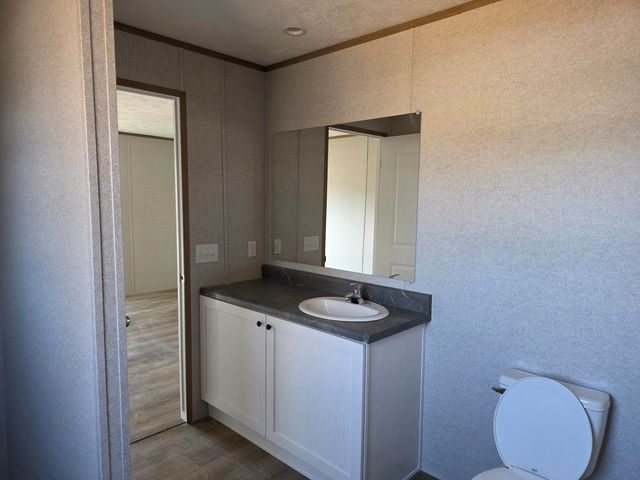 411 S Myrtle Street, Conway, MO 65632