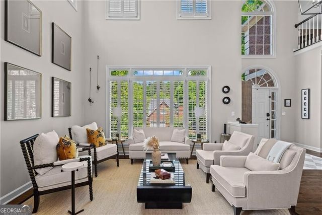 425 Abbeywood Drive, Roswell, GA 30075
