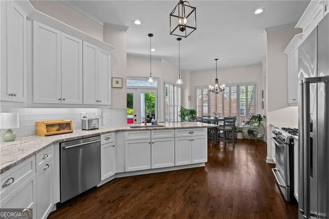 425 Abbeywood Drive, Roswell, GA 30075