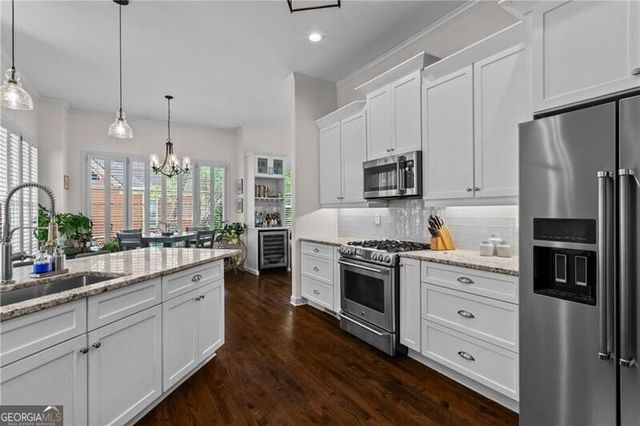 425 Abbeywood Drive, Roswell, GA 30075