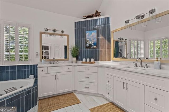 425 Abbeywood Drive, Roswell, GA 30075