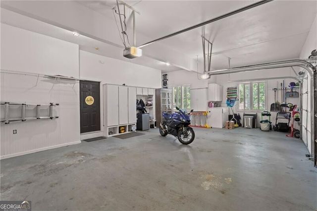 425 Abbeywood Drive, Roswell, GA 30075