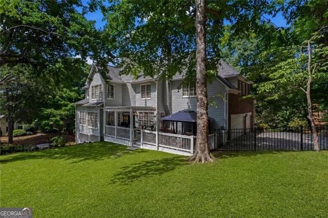 425 Abbeywood Drive, Roswell, GA 30075