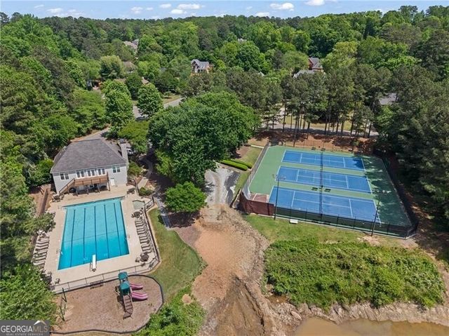 425 Abbeywood Drive, Roswell, GA 30075