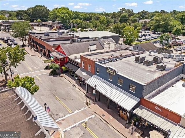 425 Abbeywood Drive, Roswell, GA 30075