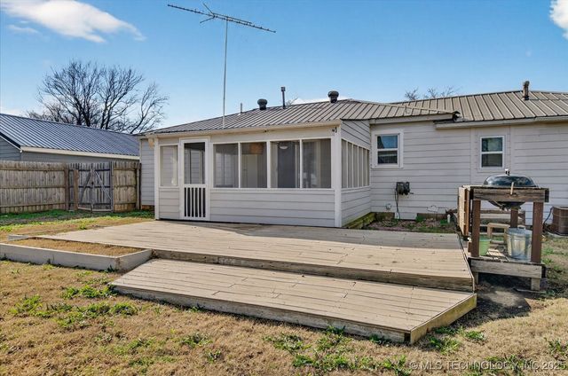 322 NE Rockwood Avenue, Bartlesville, OK 74006