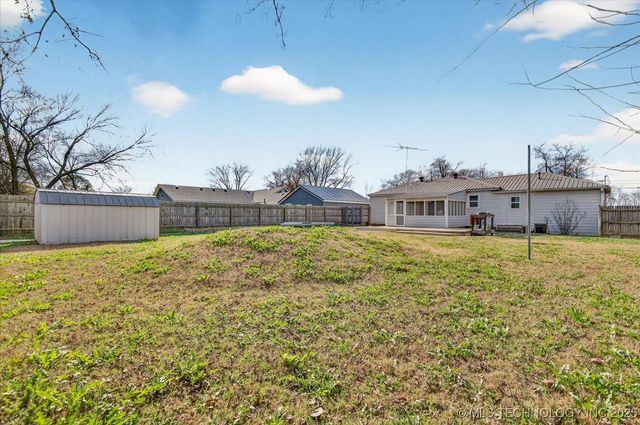 322 NE Rockwood Avenue, Bartlesville, OK 74006
