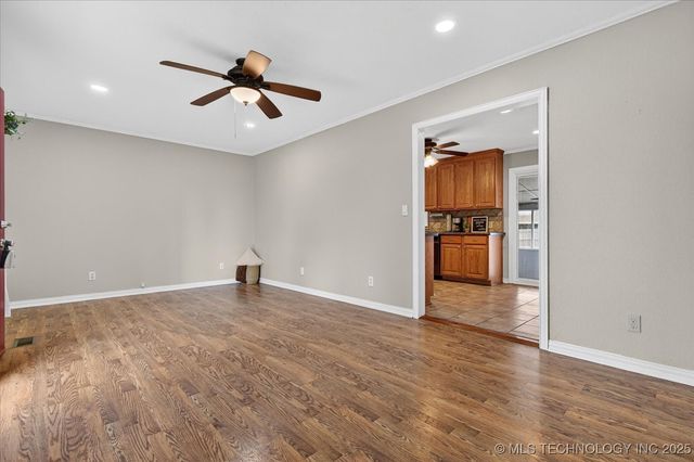 322 NE Rockwood Avenue, Bartlesville, OK 74006