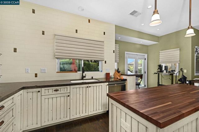 5233 5233 Boulder Ct, Concord, CA 94521