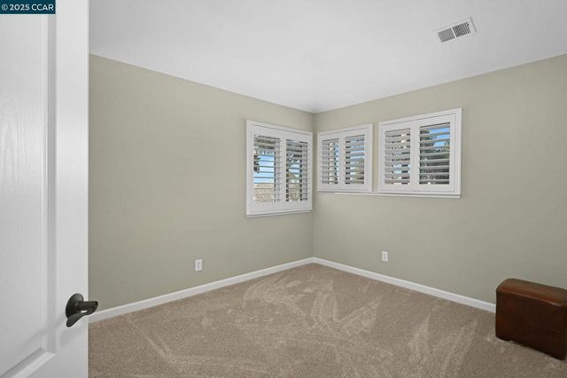 5233 5233 Boulder Ct, Concord, CA 94521