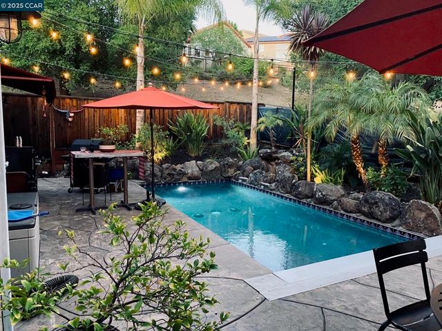 5233 5233 Boulder Ct, Concord, CA 94521