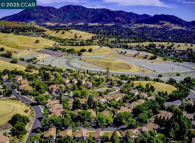 5233 5233 Boulder Ct, Concord, CA 94521