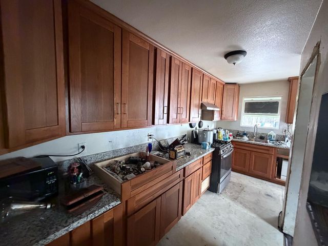 4122 Howard Ave, Sacramento, CA 95820