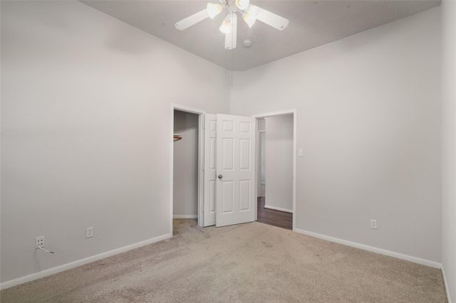 95 E Whistlers Bend Circle, The Woodlands, TX 77384