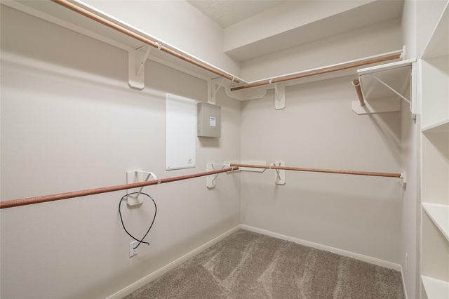 95 E Whistlers Bend Circle, The Woodlands, TX 77384