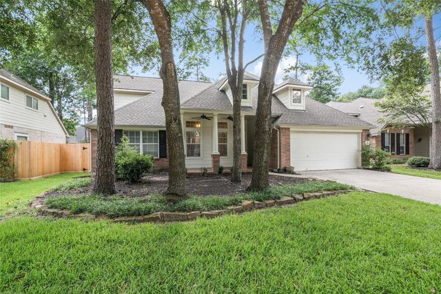 95 E Whistlers Bend Circle, The Woodlands, TX 77384