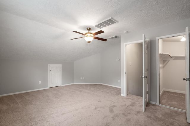 95 E Whistlers Bend Circle, The Woodlands, TX 77384