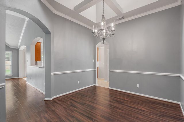 95 E Whistlers Bend Circle, The Woodlands, TX 77384