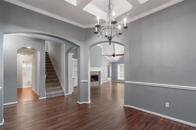 95 E Whistlers Bend Circle, The Woodlands, TX 77384