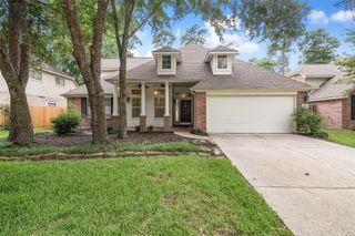 95 E Whistlers Bend Circle, The Woodlands, TX 77384