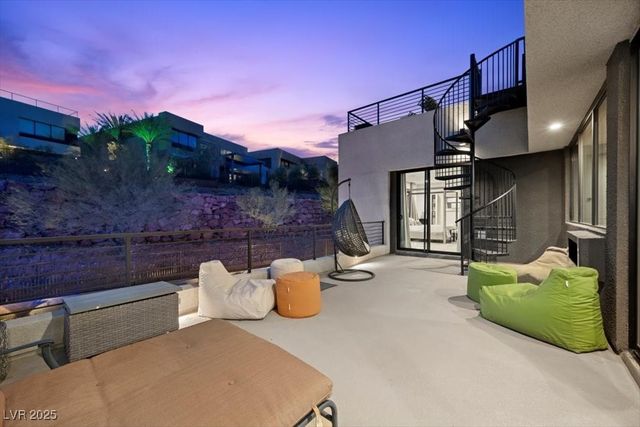 5 HIGHLAND COVE Lane, Henderson, NV 89011