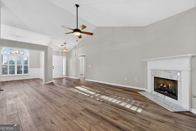 147 Lake Cove Approach, Newnan, GA 30265