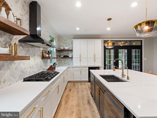 17109 GULLWING DR, Dumfries, VA 22026