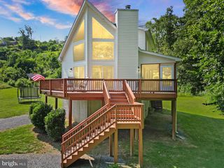 735 SUNSET VILLAGE RD, Front Royal, VA 22630