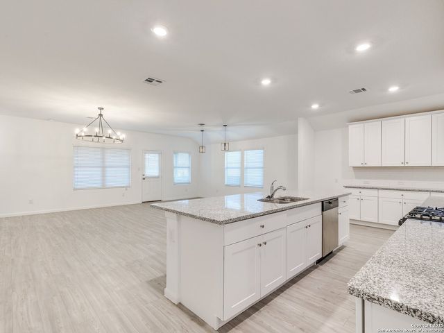 2112 Wood Thrush, New Braunfels, TX 78130