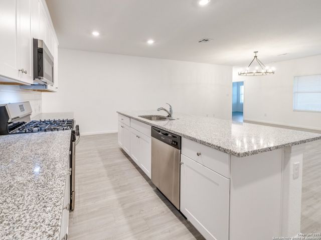 2112 Wood Thrush, New Braunfels, TX 78130