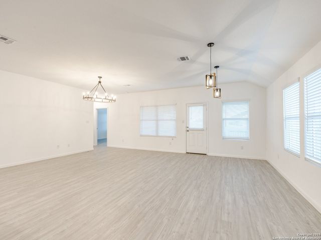2112 Wood Thrush, New Braunfels, TX 78130