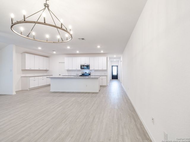 2112 Wood Thrush, New Braunfels, TX 78130