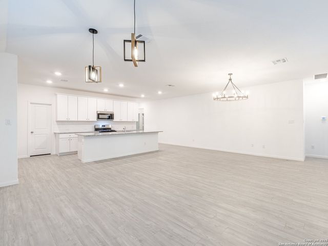 2112 Wood Thrush, New Braunfels, TX 78130