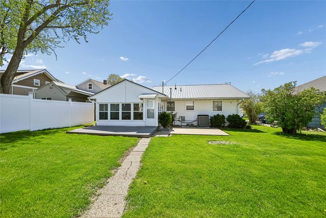 329 2nd Street, Atkins, IA 52206