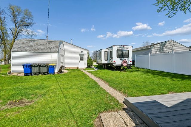 329 2nd Street, Atkins, IA 52206