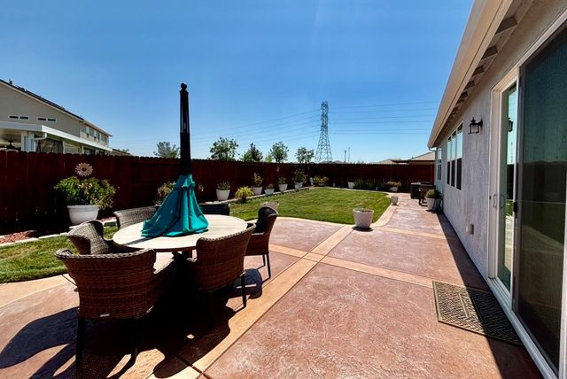 8210 Scrimshaw Way, Sacramento, CA 95829