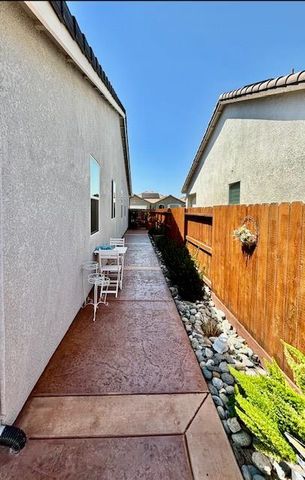 8210 Scrimshaw Way, Sacramento, CA 95829